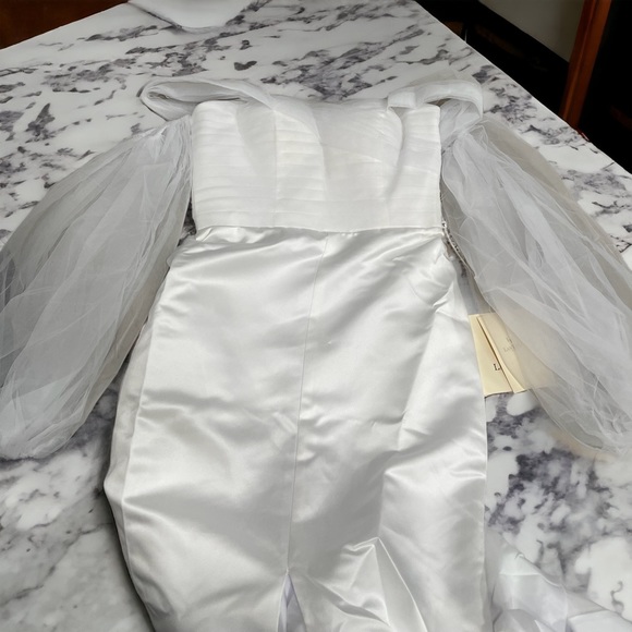 NWT WEDDING DRESS - Picture 6 of 12